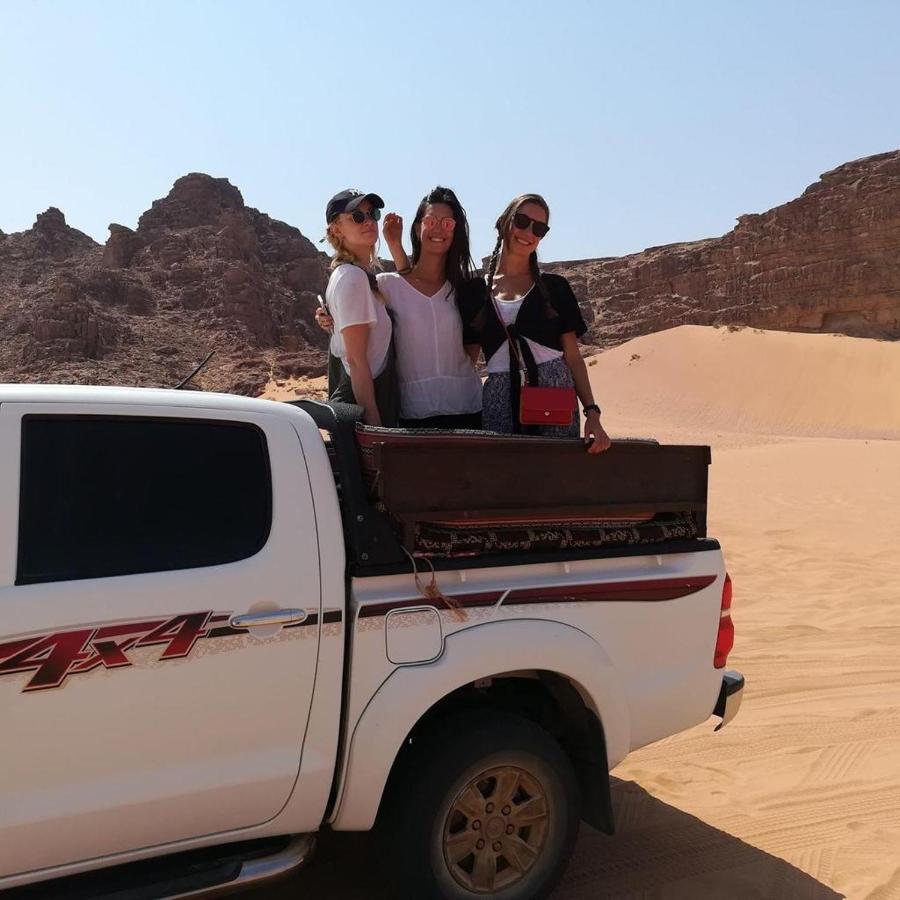 desert stars camp Wadi Rum Exterior foto