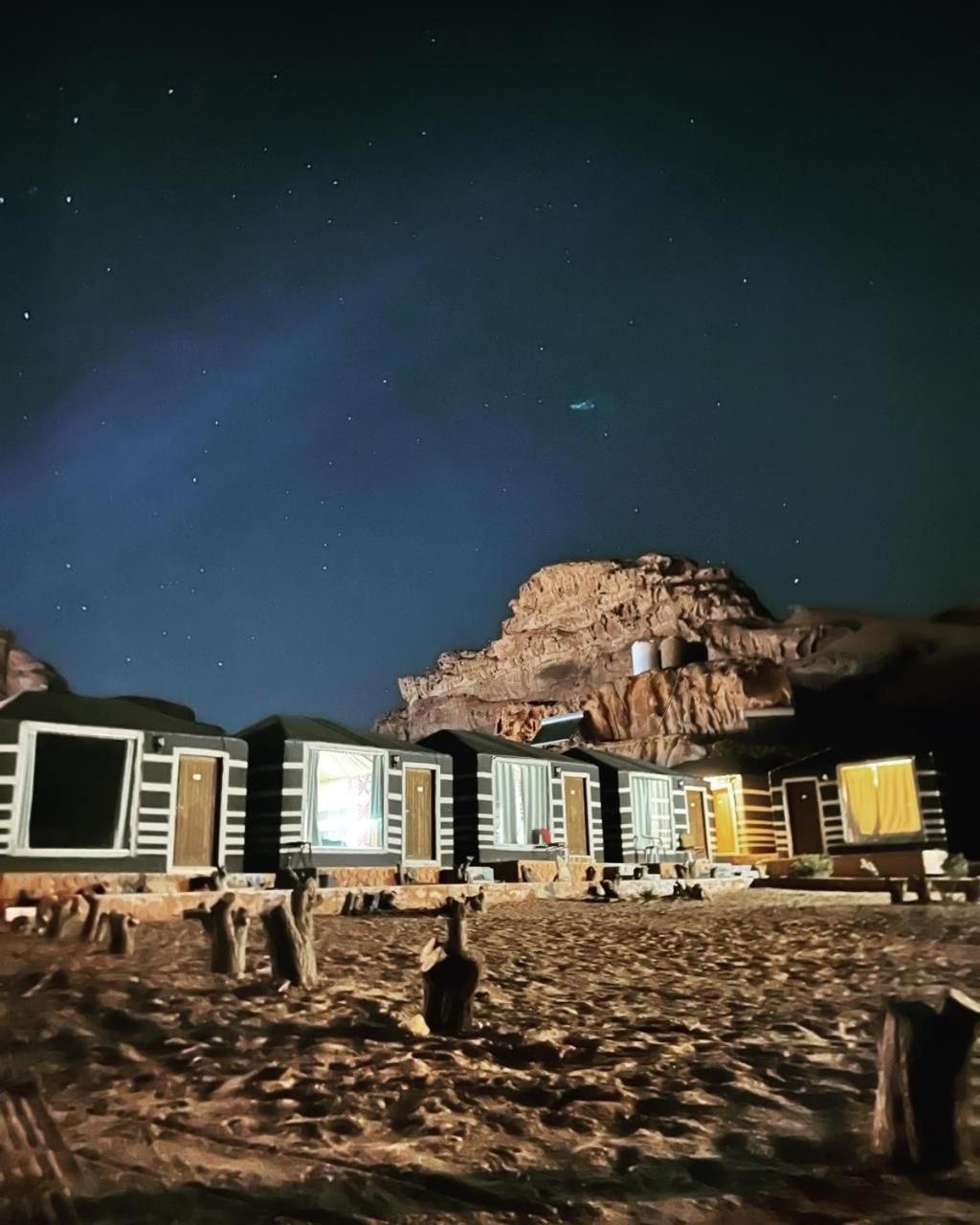 desert stars camp Wadi Rum Exterior foto